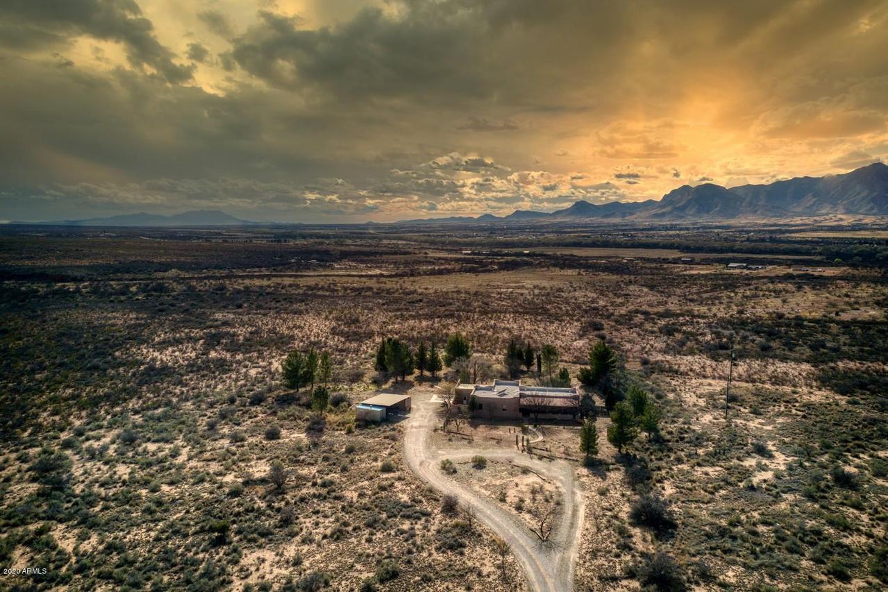 9304 S Little Dog Ln., Hereford, AZ 85615