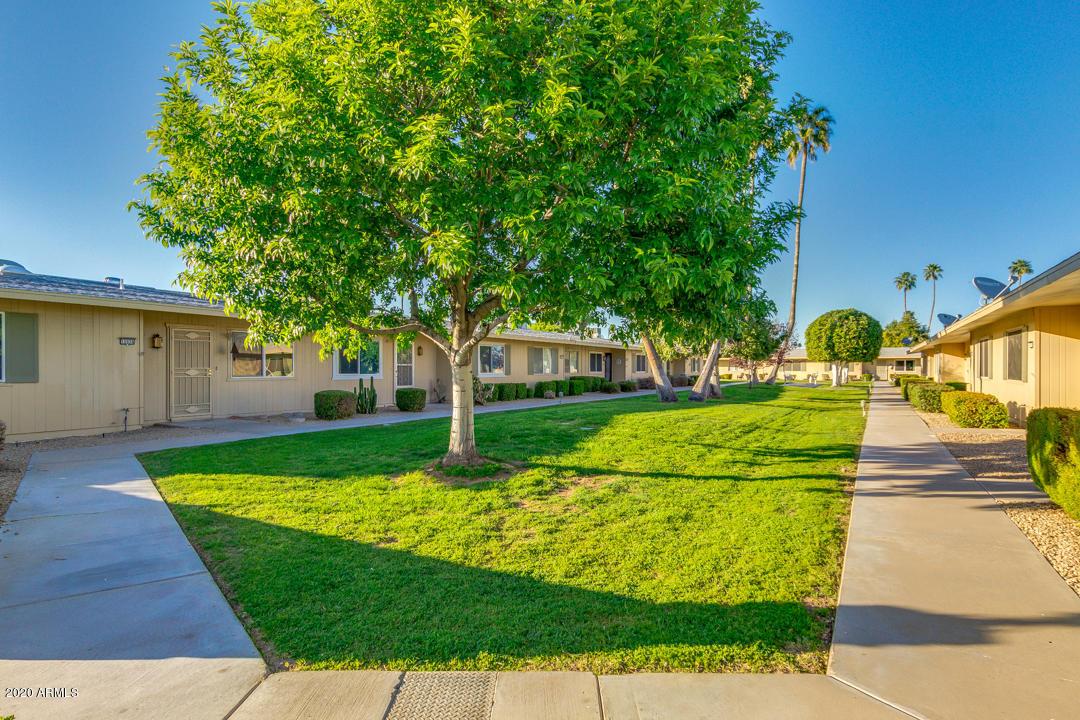 10922 W Santa Fe Dr., Sun City, AZ 85351