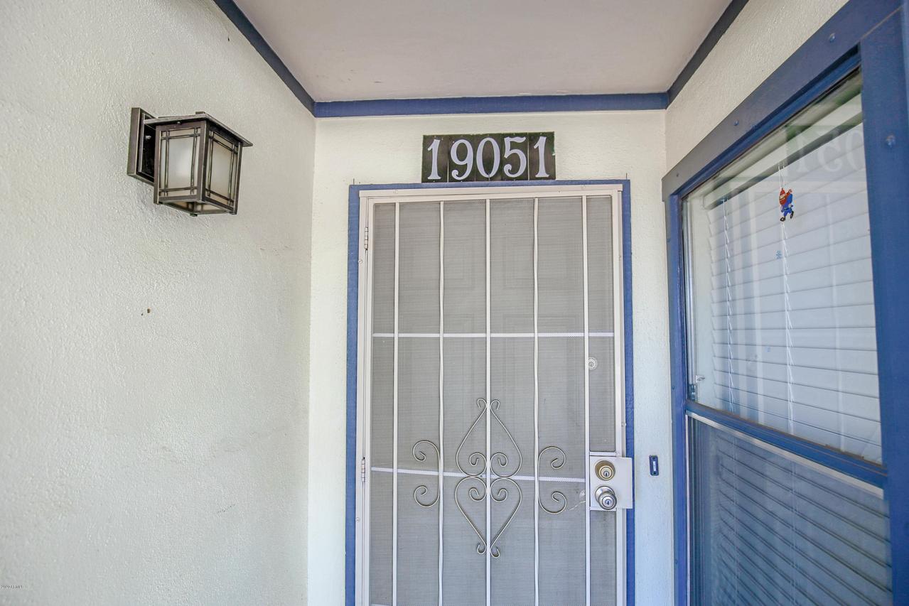 19051 N 2nd Dr., Phoenix, AZ 85027