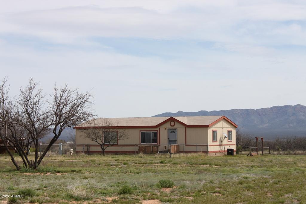 9260 S El Thuma Real, Hereford, AZ 85615