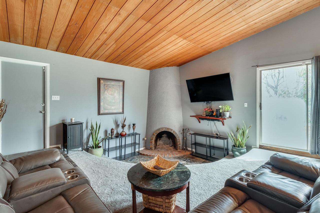 5255 W Palo Verde Ave., Glendale, AZ 85302