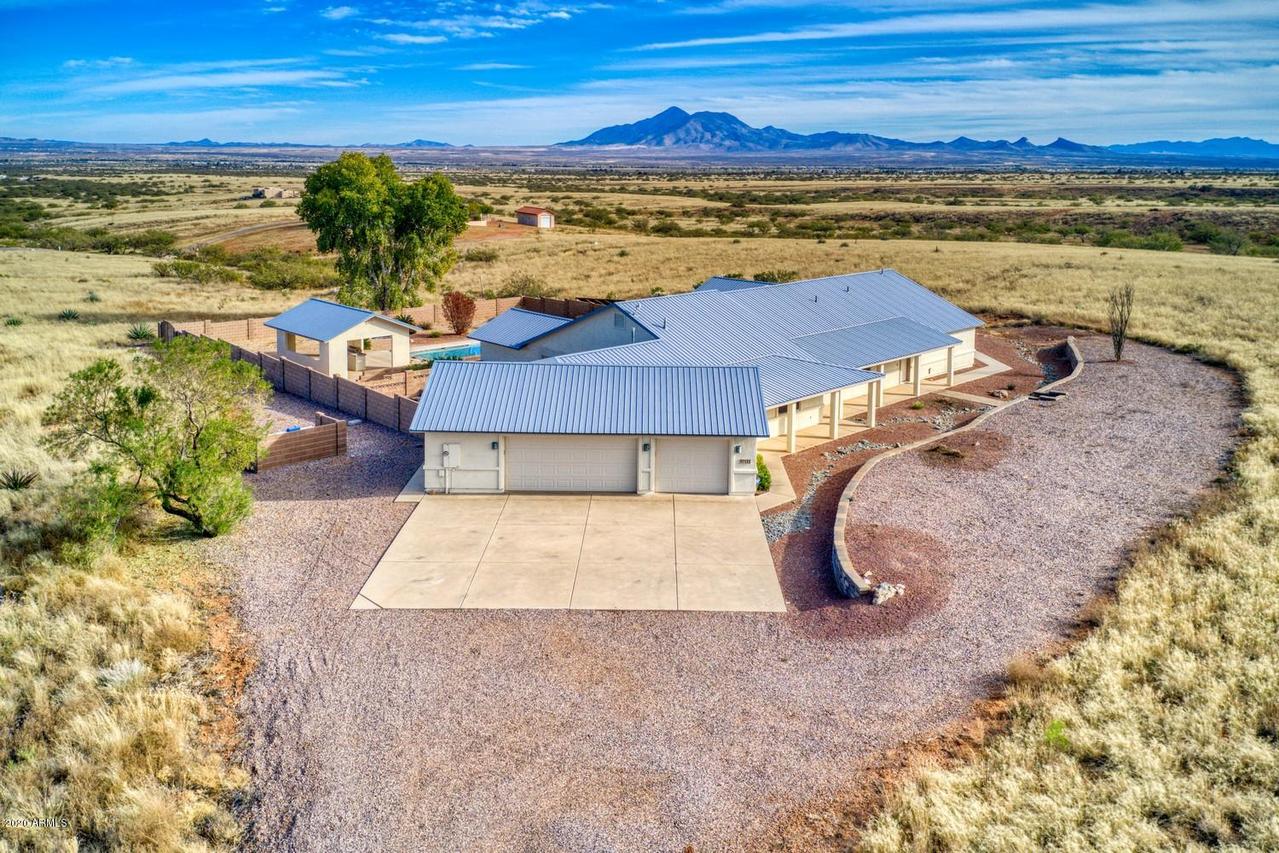 7122 E Kokopelli Way, Hereford, AZ 85615