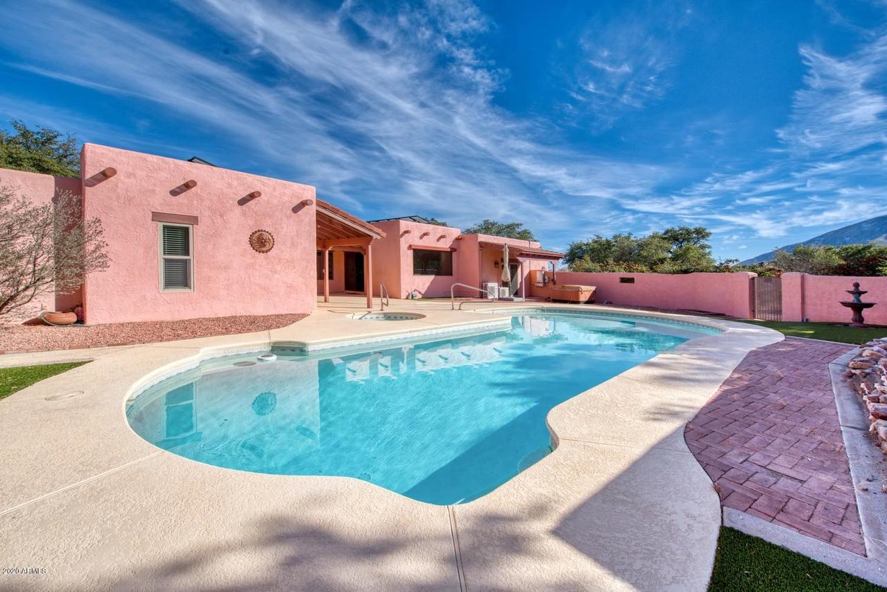 4887 E Dead Bear Draw, Hereford, AZ 85615