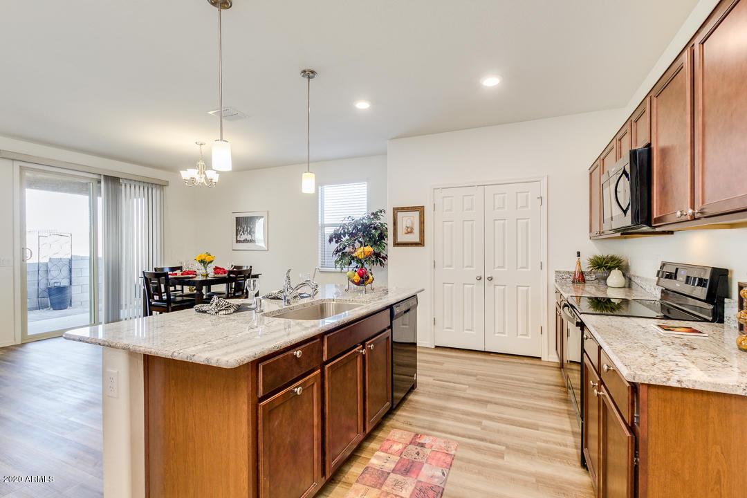 11683 N 165th Ln., Surprise, AZ 85388