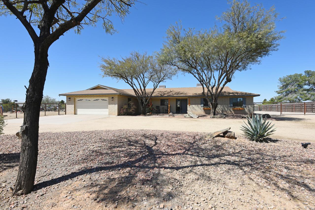 36212 N 10th St., Phoenix, AZ 85086