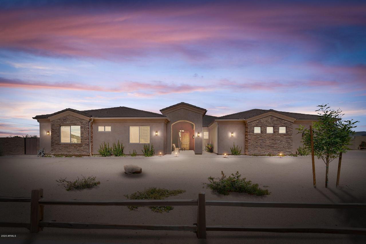 2842 W Irvine Rd., Phoenix, AZ 85086