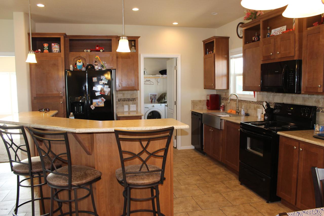 2000 S Apache Rd. #301, Buckeye, AZ 85326