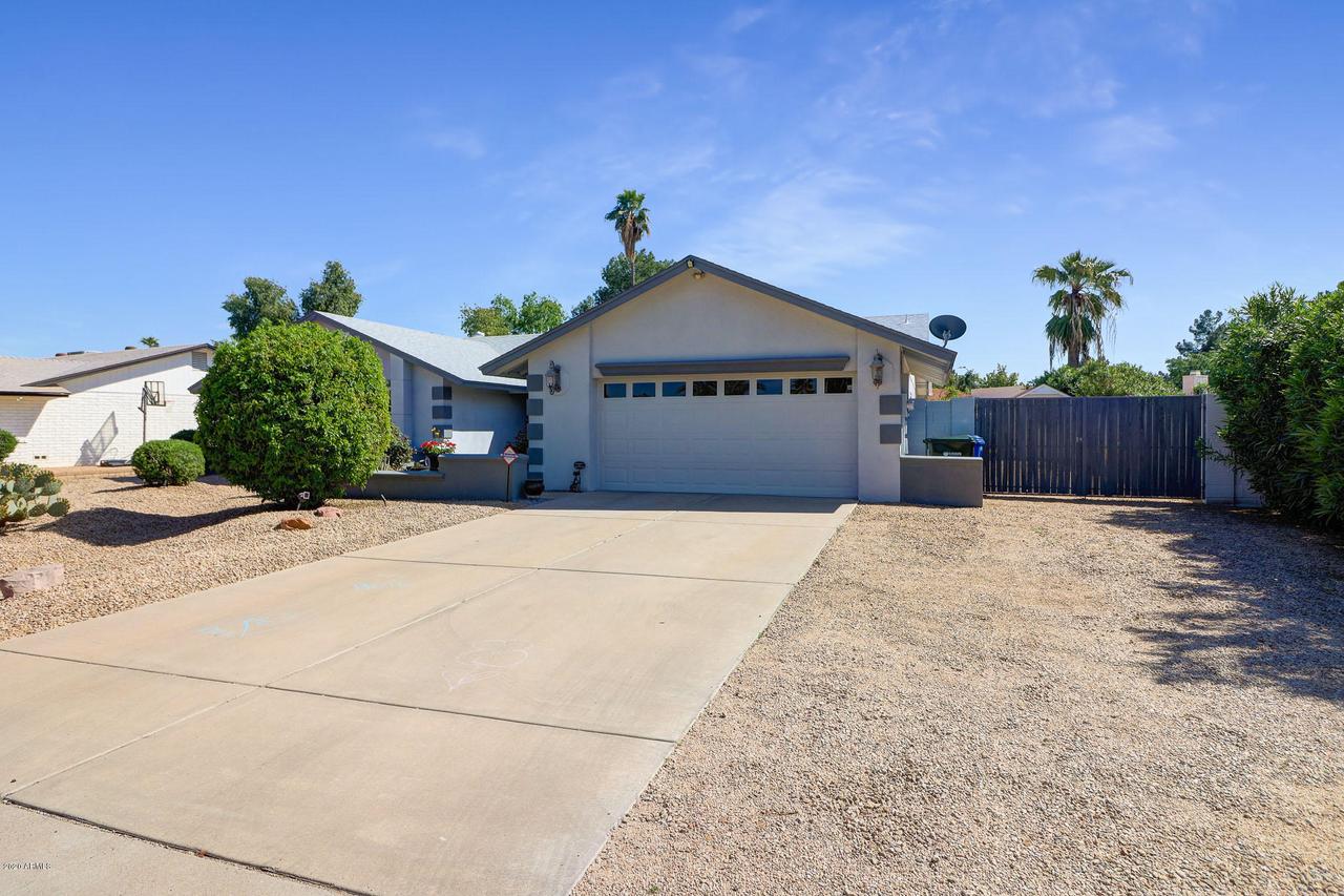 4301 E Sheena Dr., Phoenix, AZ 85032