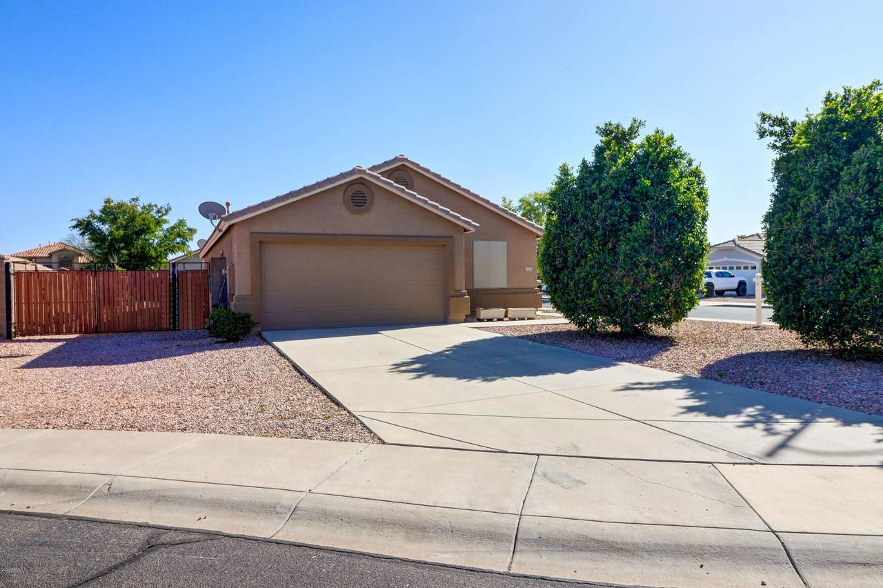 22271 N 108th Ave., Sun City, AZ 85373