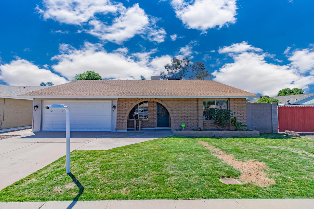 2533 E Holmes Ave., Mesa, AZ 85204