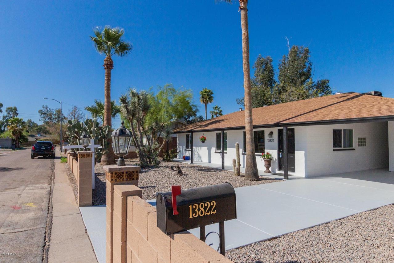 13822 N 11th St., Phoenix, AZ 85022