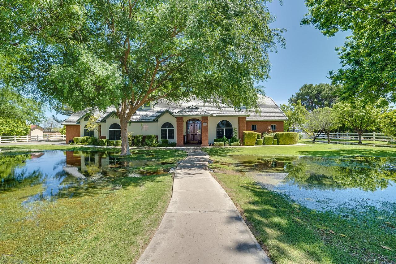 11611 N 50th Ave., Glendale, AZ 85304