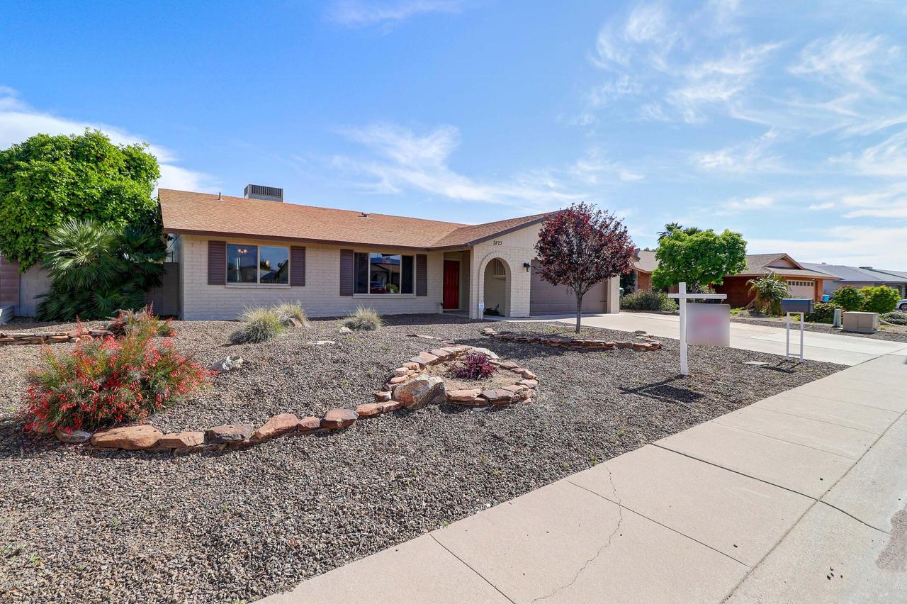 3823 W Kings Ave., Phoenix, AZ 85053