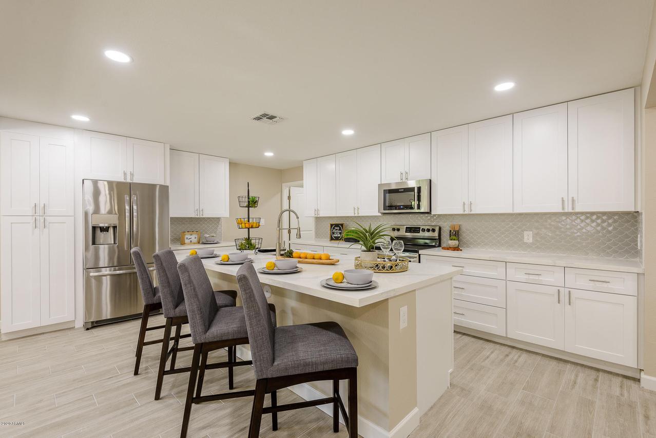 26025 S Brentwood Dr., Sun Lakes, AZ 85248