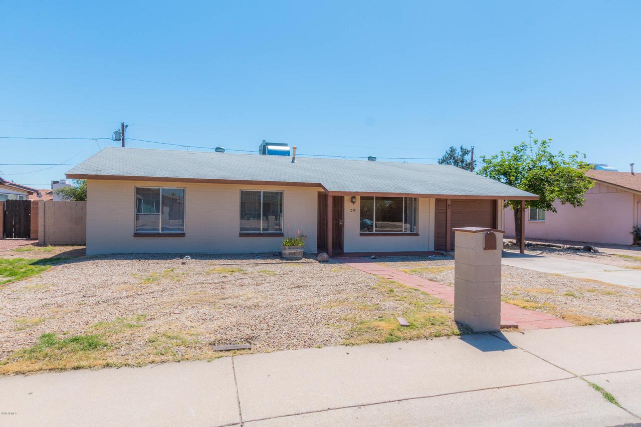 1519 W Saint John Rd., Phoenix, AZ 85023