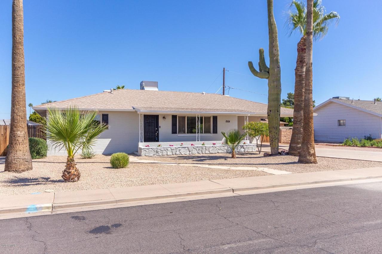 1924 E Vine Ave., Mesa, AZ 85204