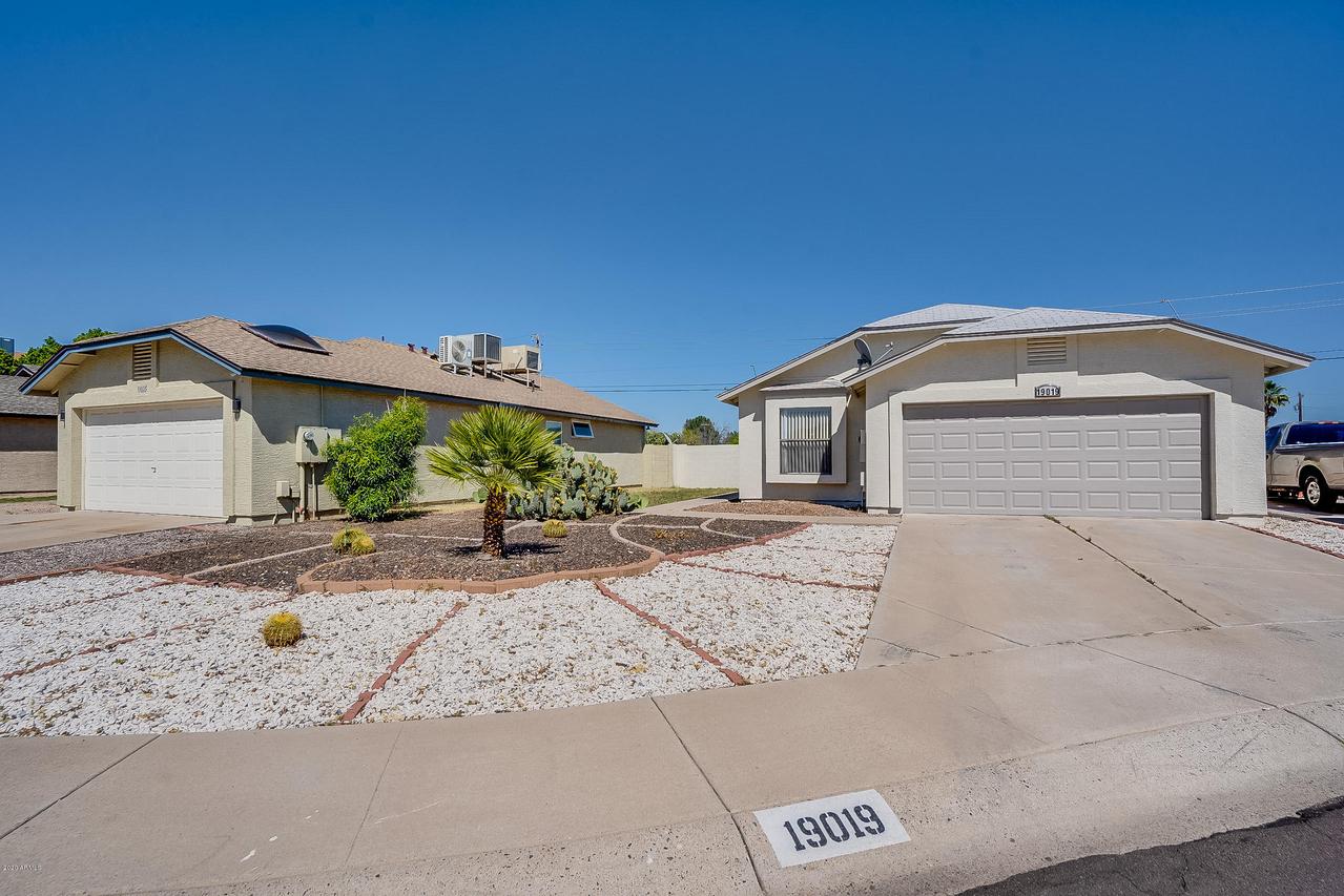 19019 N 43rd Dr., Glendale, AZ 85308