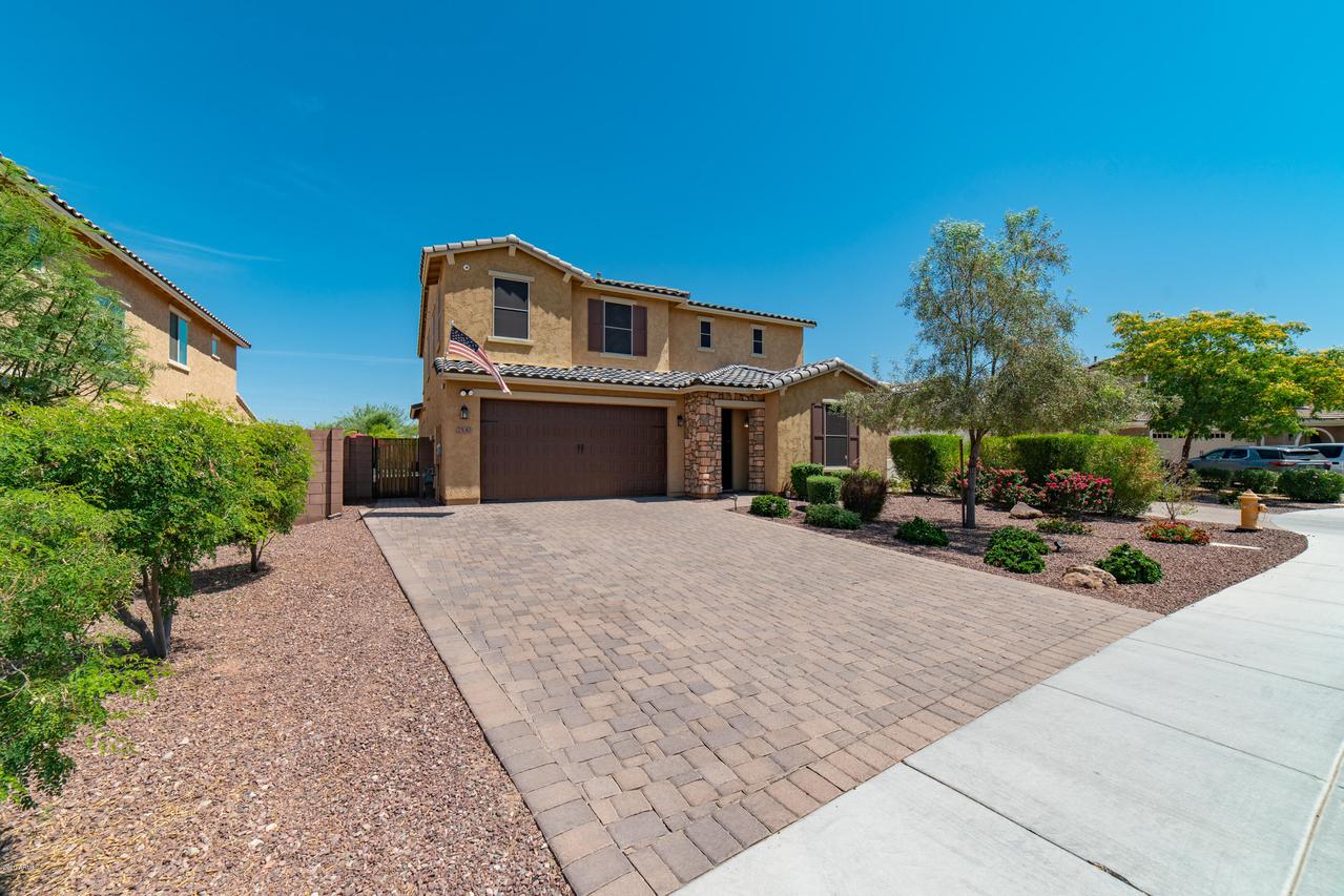 2530 W Brisa Dr., Phoenix, AZ 85085