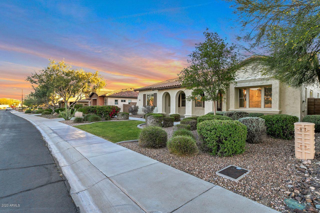 12491 W Red Hawk Dr., Peoria, AZ 85383