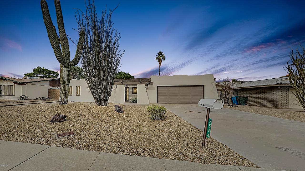 2524 E Christy Dr., Phoenix, AZ 85028