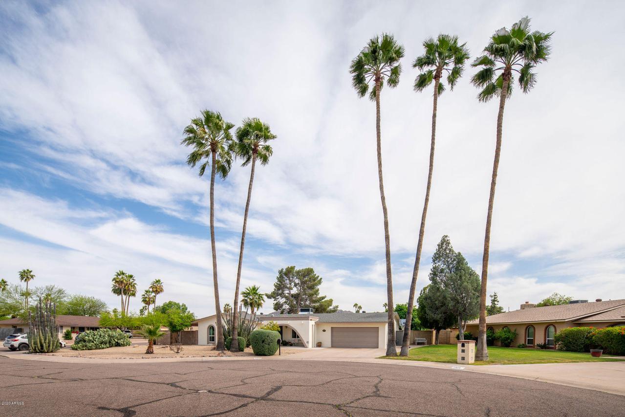 10812 N 34th St., Phoenix, AZ 85028