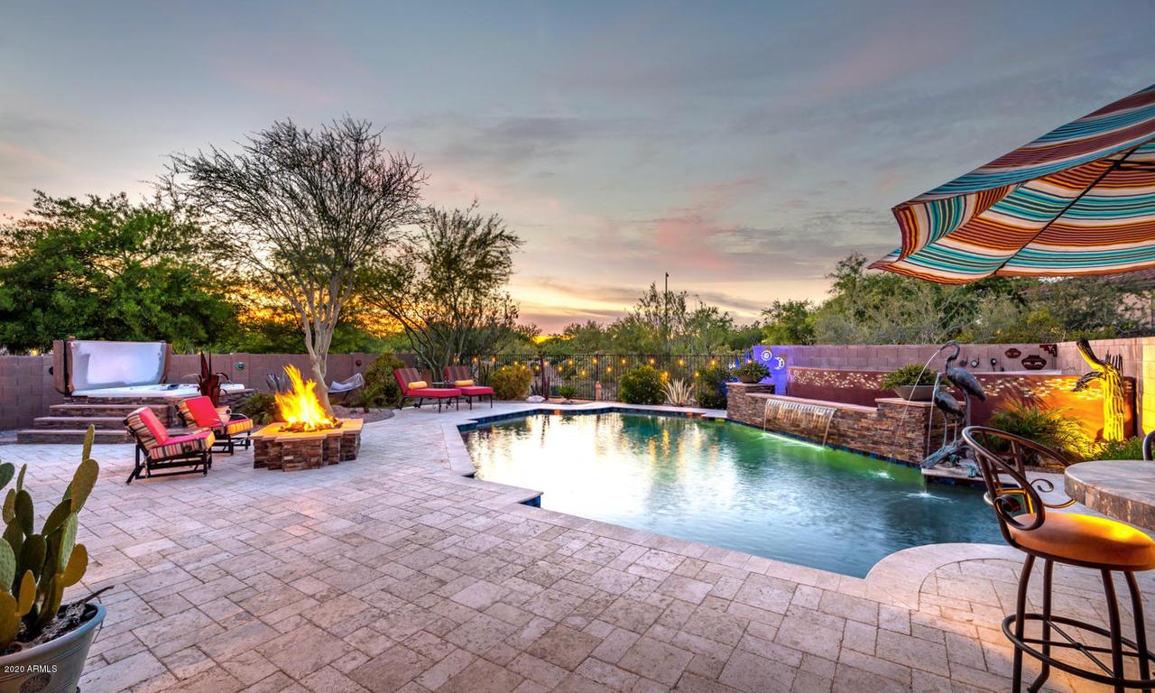 2040 W Whisper Rock Tr., Phoenix, AZ 85085