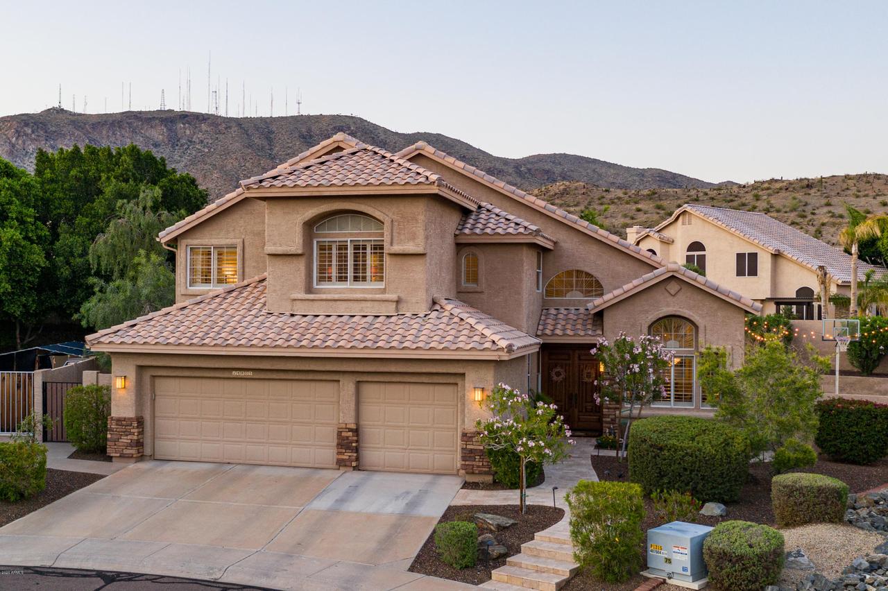 14805 S 7th Way, Phoenix, AZ 85048