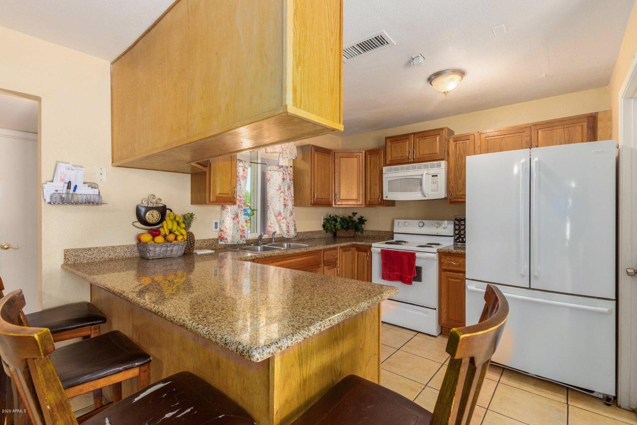 3440 N 87th Ave., Phoenix, AZ 85037