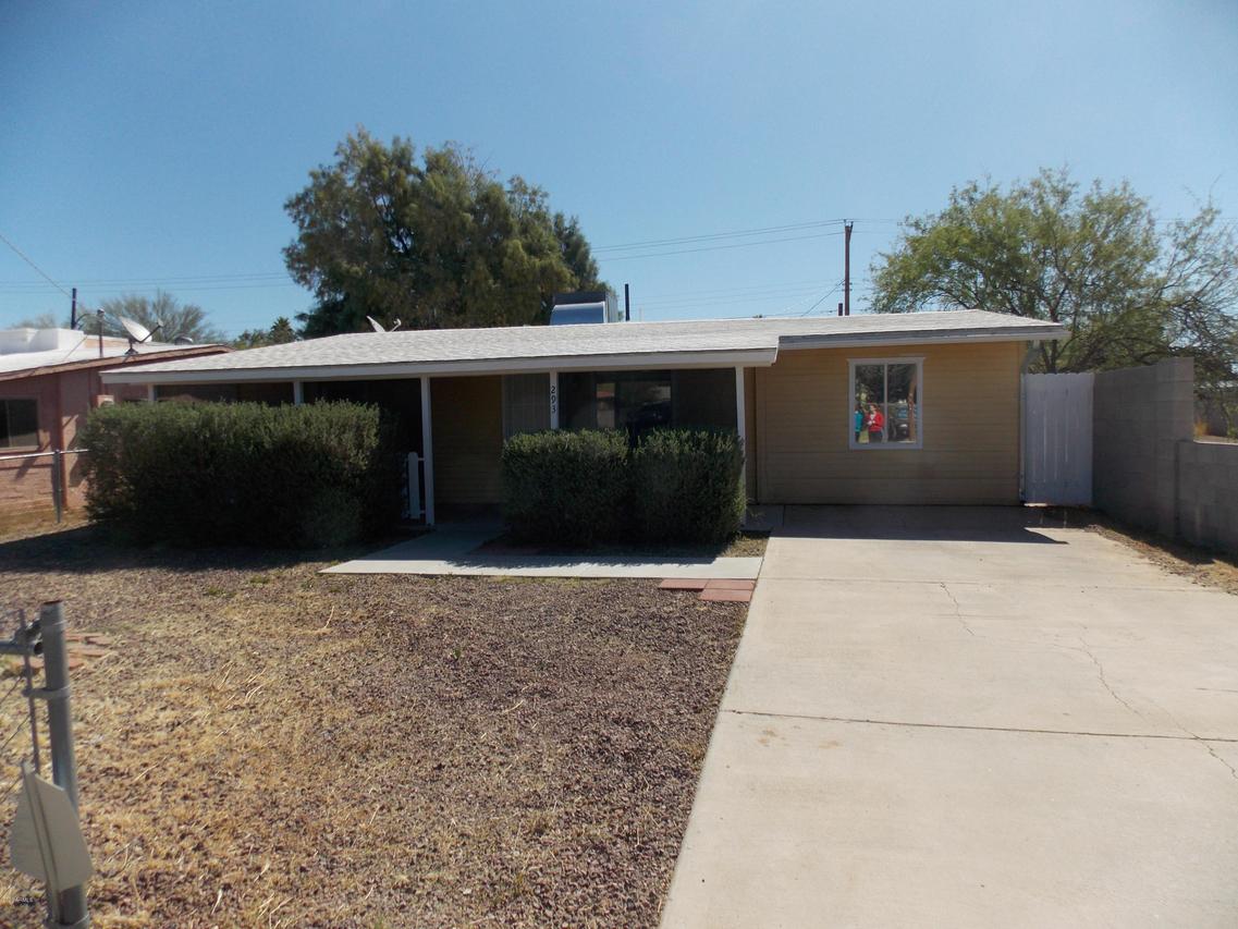 293 S Main Dr., Apache Junction, AZ 85120