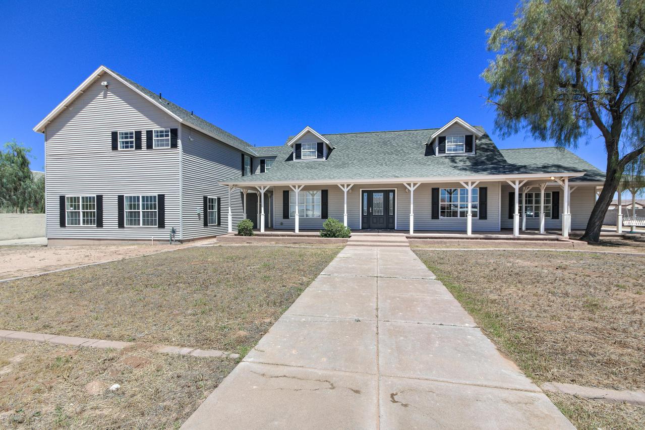 704 W Zion Ln., San Tan Valley, AZ 85143