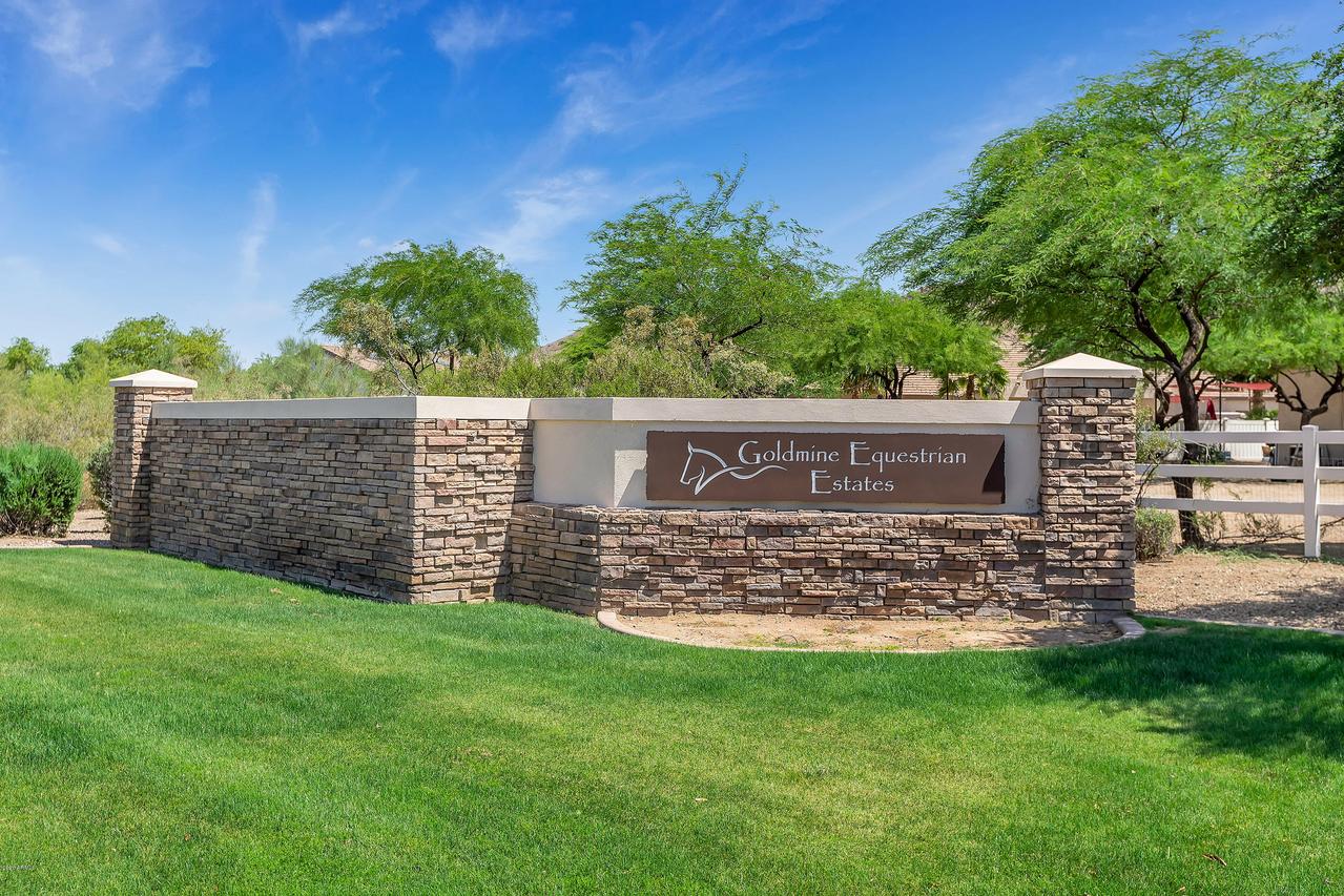 9422 W Prospector Dr., Queen Creek, AZ 85144