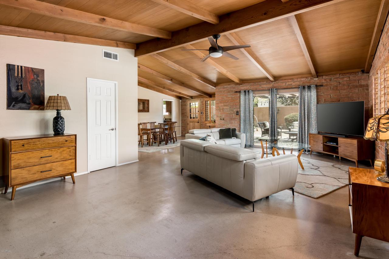 5205 N 44th St., Phoenix, AZ 85018