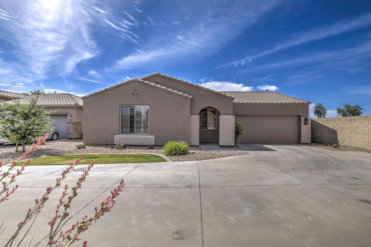 2128 S Edgewater St., Mesa, AZ 85209