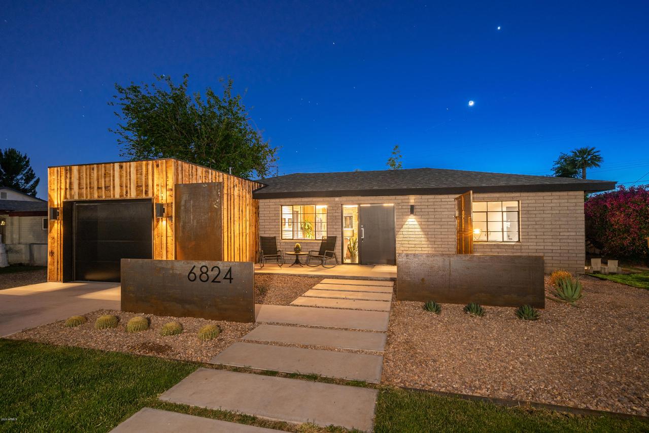 6824 N 13th St., Phoenix, AZ 85014