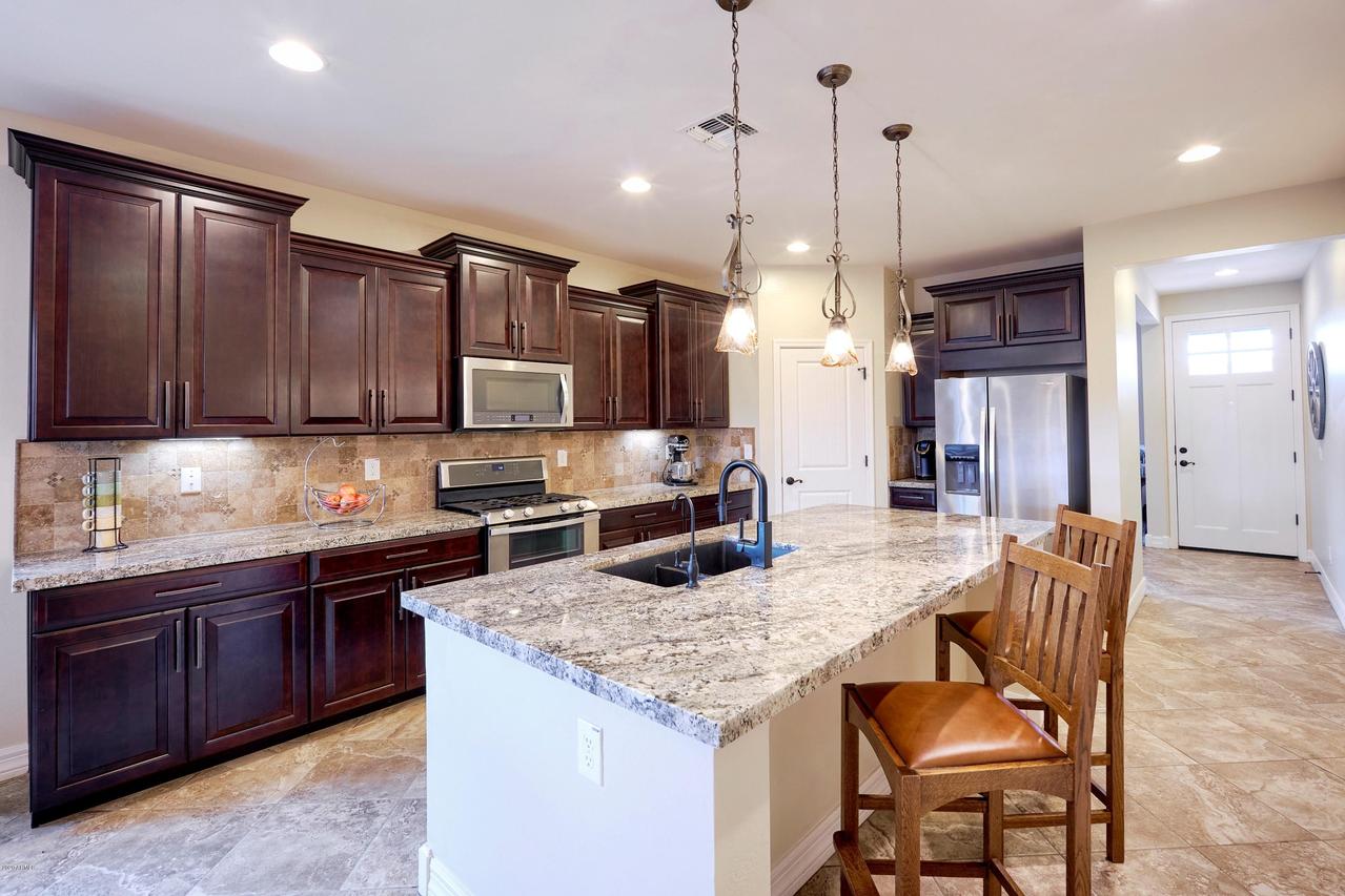 3011 W Woburn Ln., Phoenix, AZ 85085