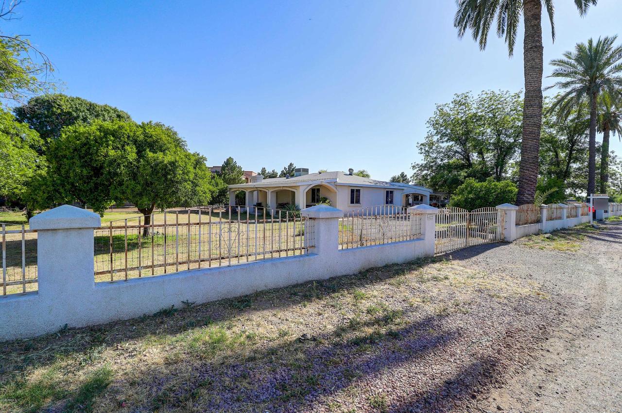 6822 N 67th Ave., Glendale, AZ 85301