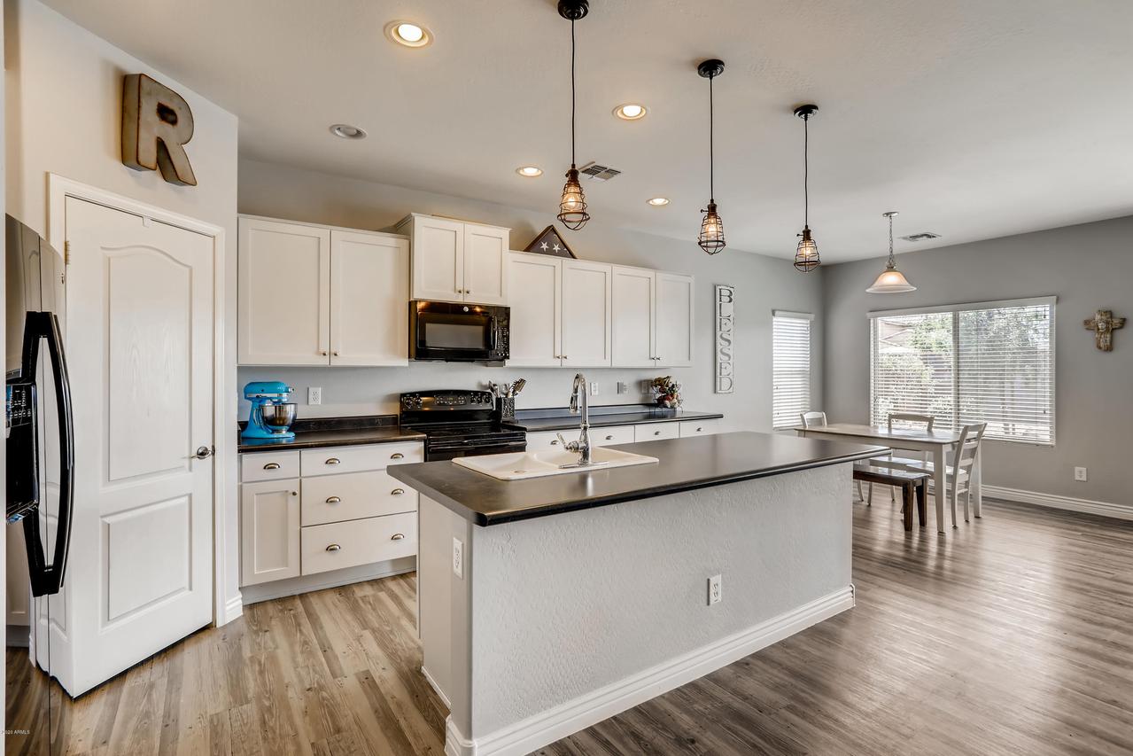 18581 W Vista Norte St., Goodyear, AZ 85338