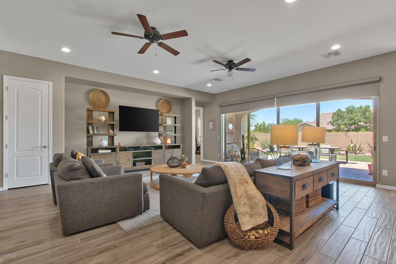 3018 E Harwell Rd., Phoenix, AZ 85042