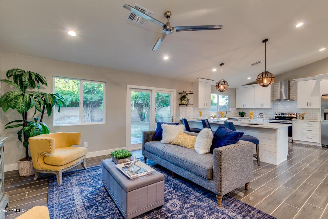 15449 N 39th St., Phoenix, AZ 85032