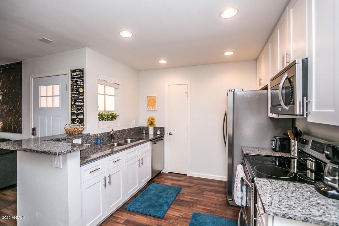 4704 E Paradise Village Pkwy. #133, Phoenix, AZ 85032