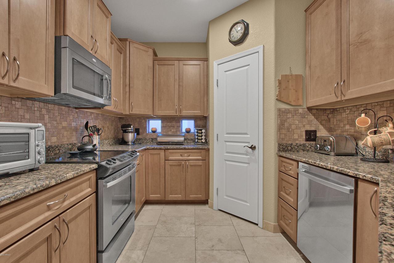 15221 N Clubgate Dr. #2050, Scottsdale, AZ 85254