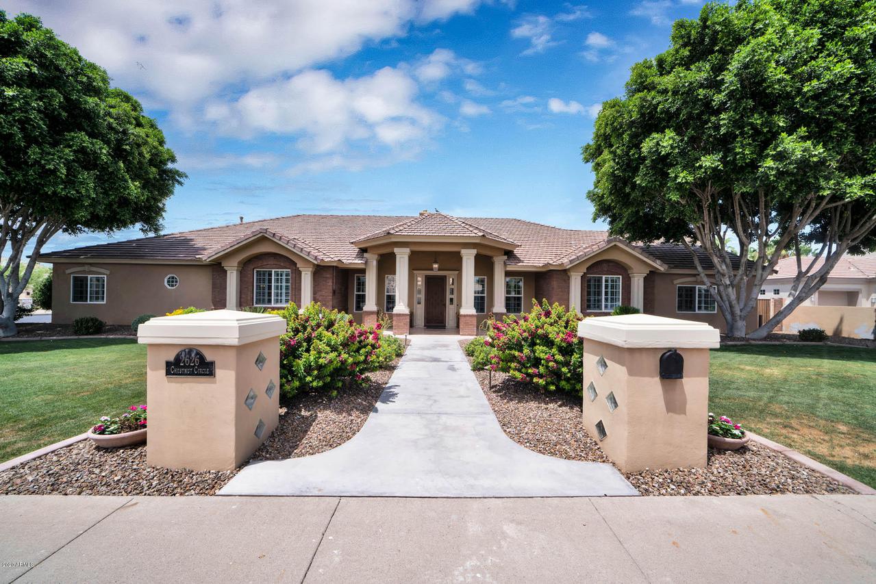 2626 N Chestnut Cir., Mesa, AZ 85213