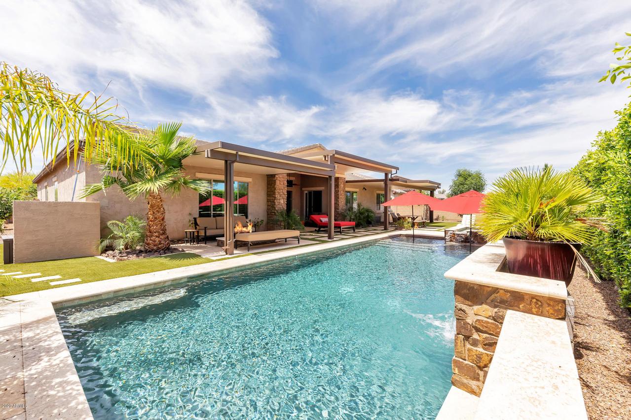 2489 S Velvendo Dr., Gilbert, AZ 85295