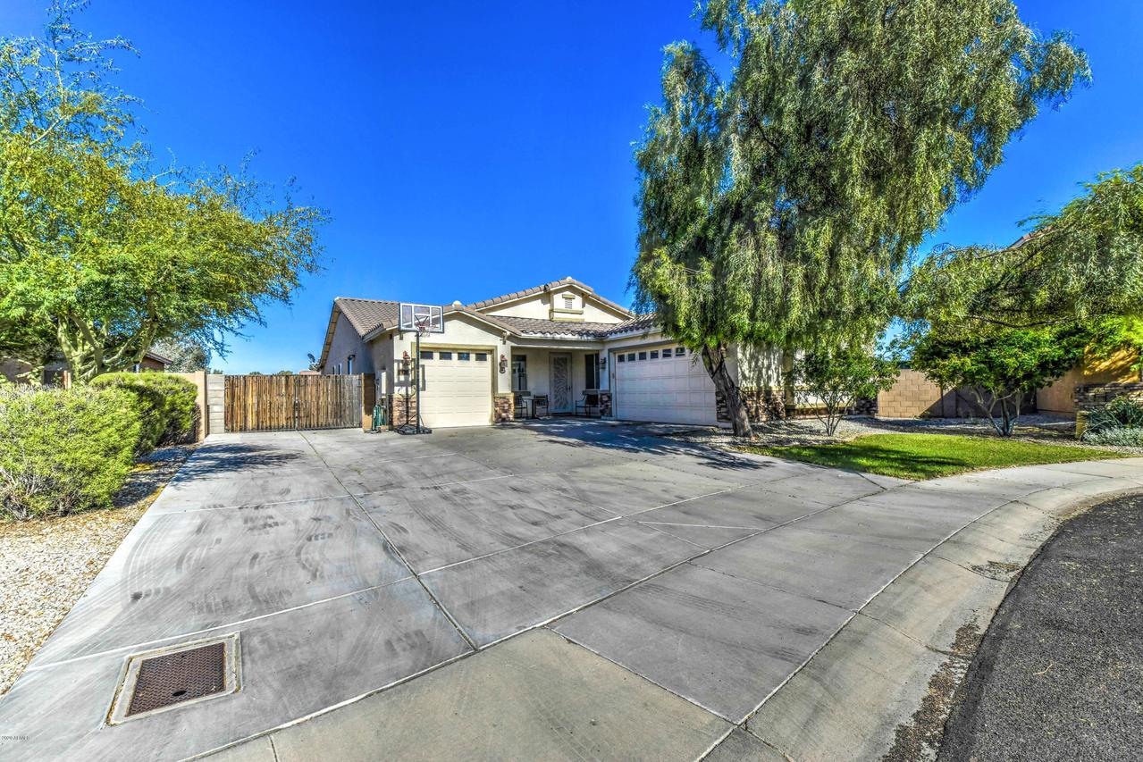 7121 S 68th Ave., Laveen, AZ 85339