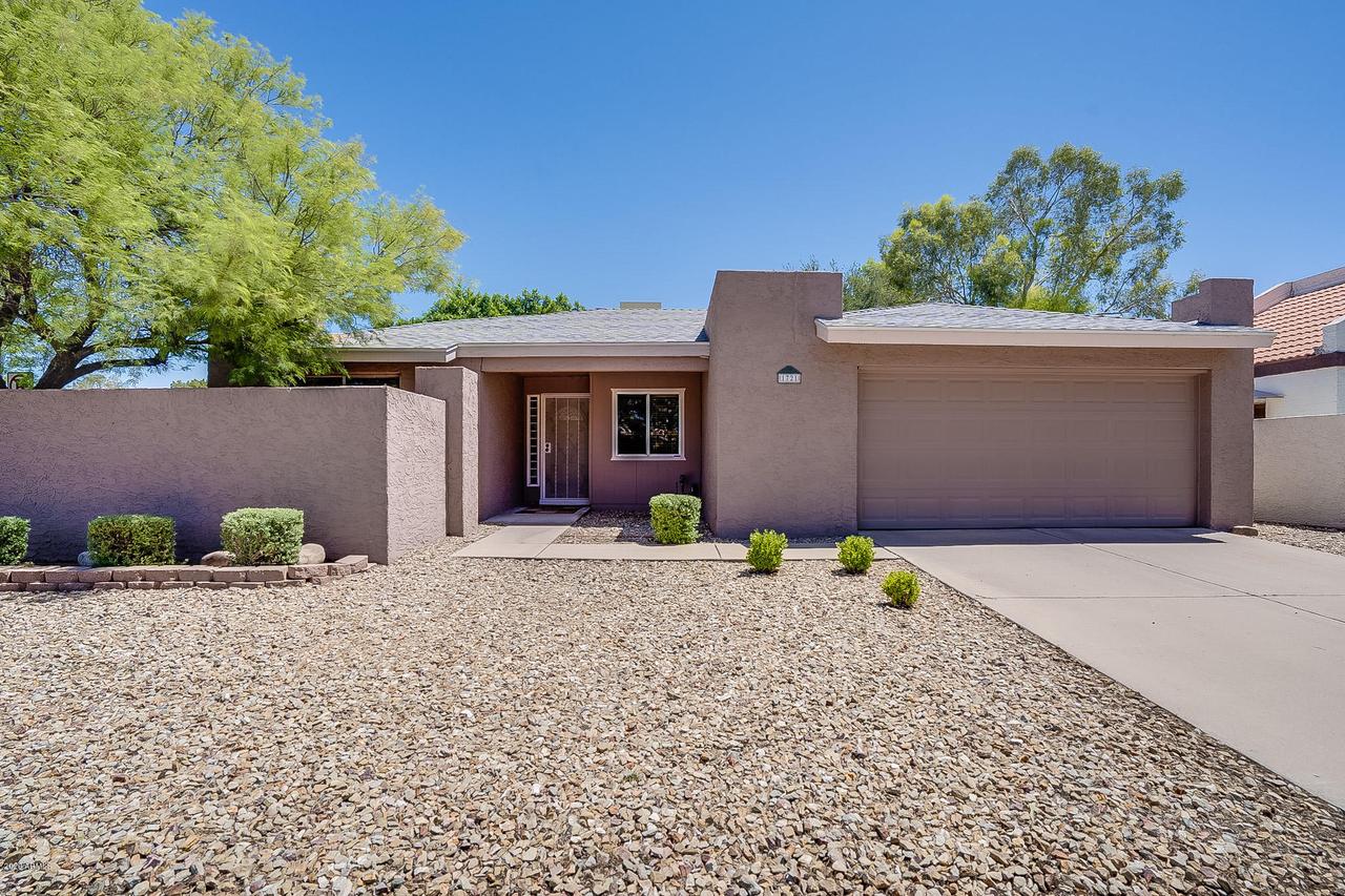 1721 S Rogers Cir., Mesa, AZ 85202