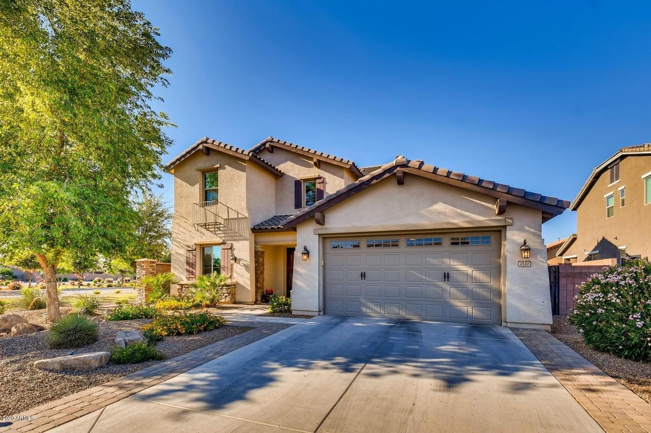 2520 E Coconino Way, Gilbert, AZ 85298
