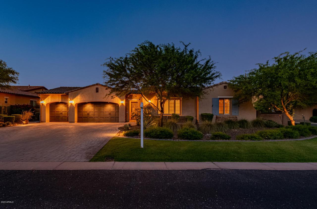 27009 N 64th Ln., Phoenix, AZ 85083