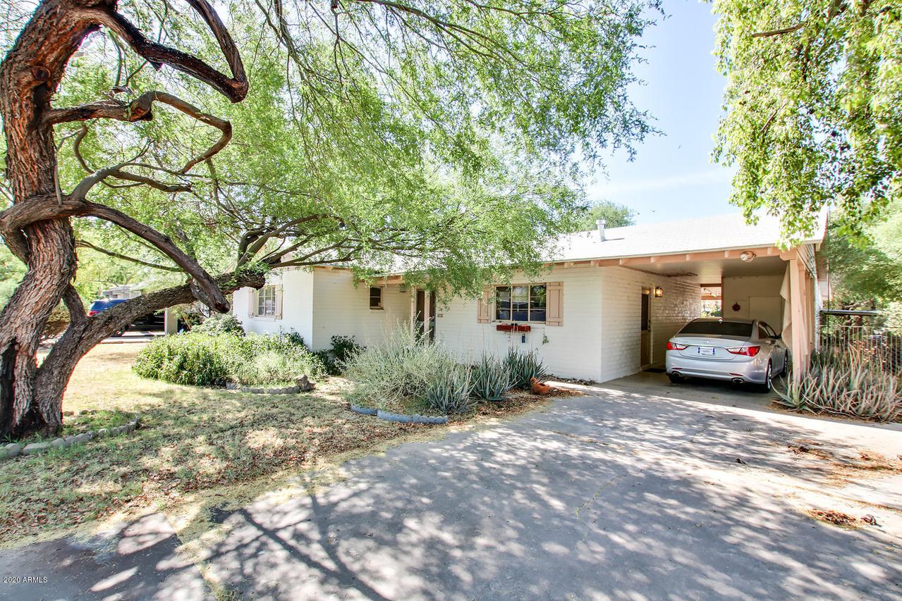 4039 E Earll Dr., Phoenix, AZ 85018