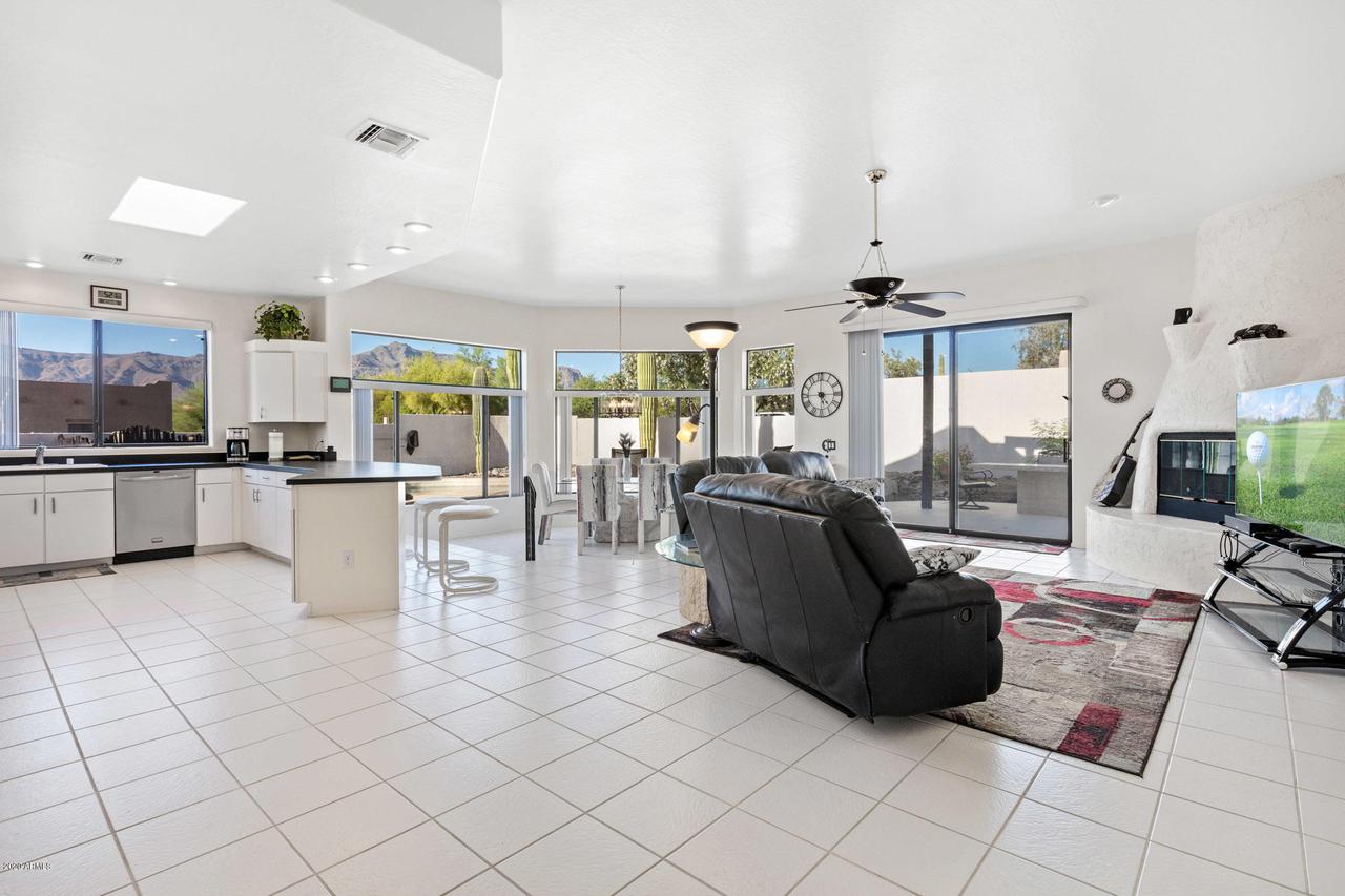 9601 E Anasazi Pl., Gold Canyon, AZ 85218