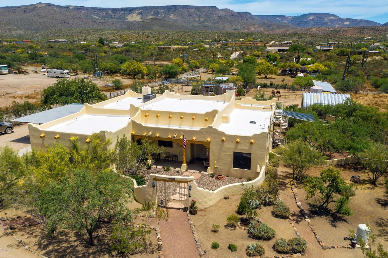 49119 N 7th Ave., New River, AZ 85087